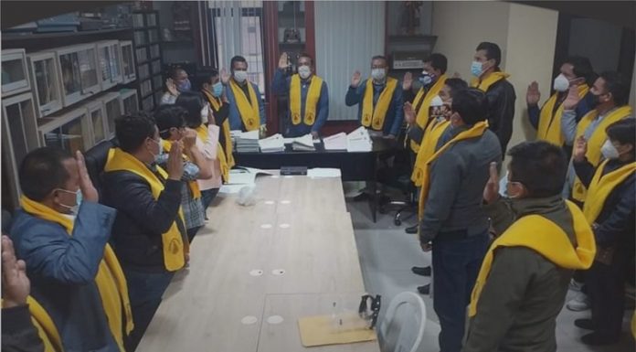 JUS impulsa actividades políticas con aglomeración y en espacios cerrados