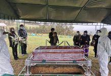 En privado realizan sepelio de restos de Peter Candiotti