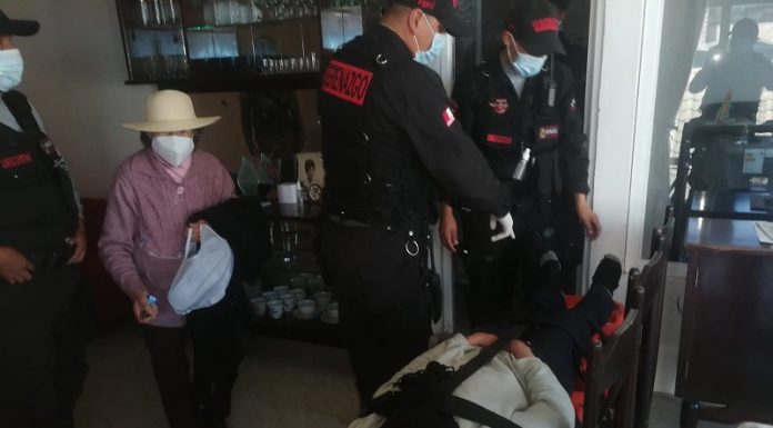 Fuerte caída lleva al hospital al escritor Sandro Bossio