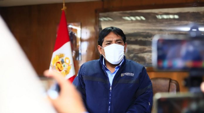 Alcalde de Huancayo esconde designación de su nuevo gerente