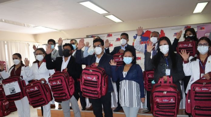 Obstetras de Junín recibieron mochipartos para atención de partos en domicilios