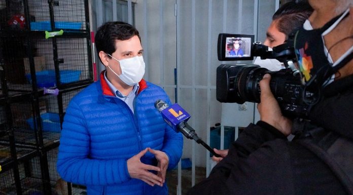 César Combina se va del Perú y se asila en España argumentando amenazas