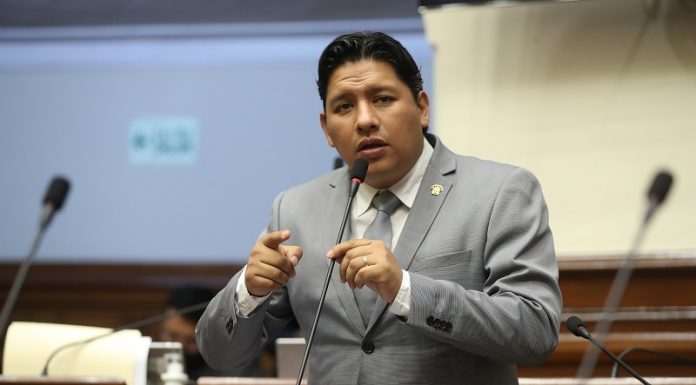 Ilich López es expulsado de Acción Popular por el caso de ‘los niños’