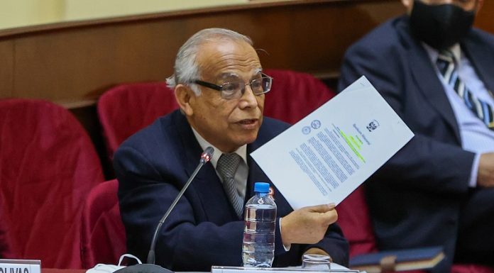 Aníbal Torres anuncia su alejamiento del cargo de premier