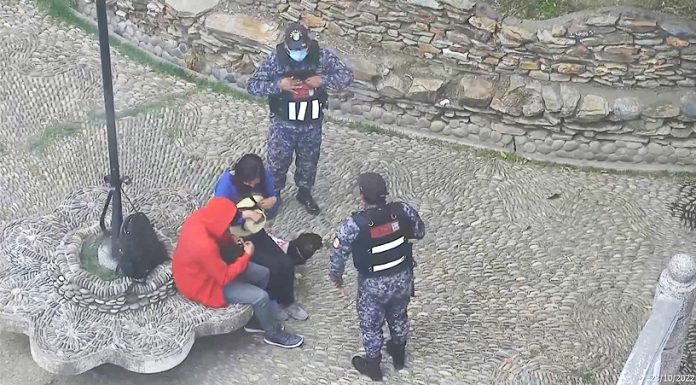 Jóvenes y escolares son intervenidos por hacerse tocamientos