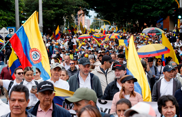 Colombia: Días de protestas en contra y a favor de presidente Petro