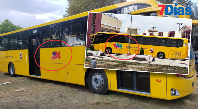 Buses del colegio Santa Isabel están varados pese a tener documentos