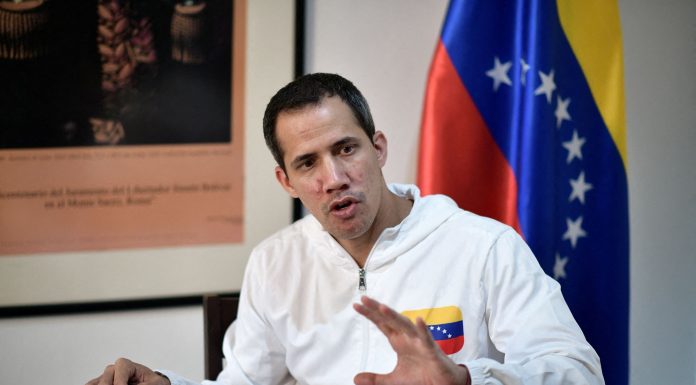 Venezuela: Opositor Guaidó denuncia que fue sacado de Colombia
