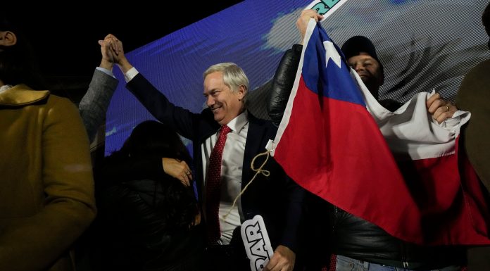 Chile: La derecha sorprende y gana elecciones en congreso constituyente