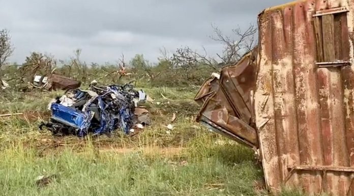 Tornados y tormentas en EE.UU. dejan varios muertos