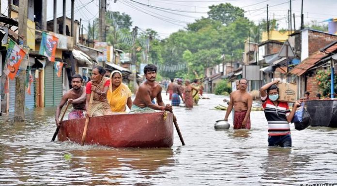 India: Miles de personas requieren evacuación por inundación