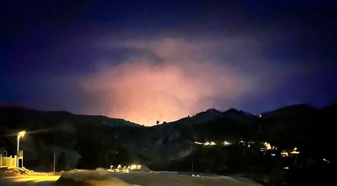 Incendio consume gran cantidad de pastizales en zona alta de Huancayo
