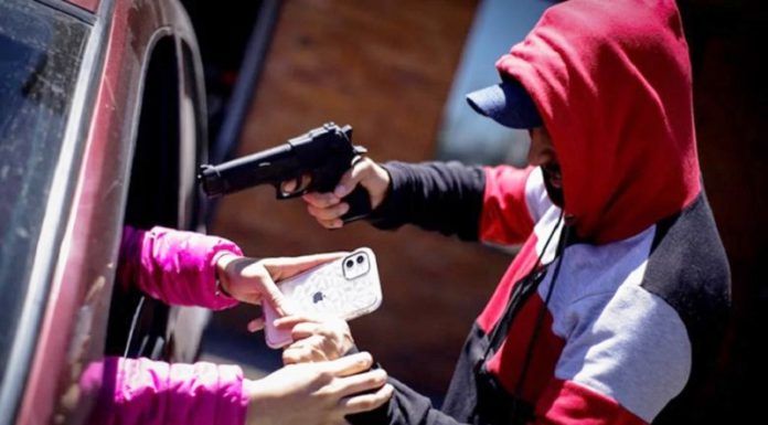 Ladrones de celulares irán a prisión desde 12 hasta 30 años, según agravante