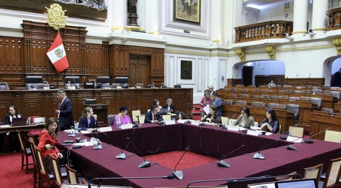 Elevan a 3% de firmas para inscribir un partido político nuevo