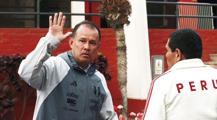 Juan Reynoso ya no es más DT de la Selección Peruana