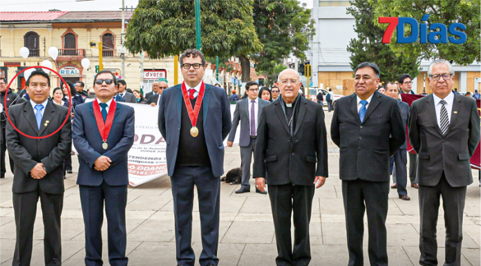 Cuestionado regidor participa en «marcha blanca contra la corrupción»