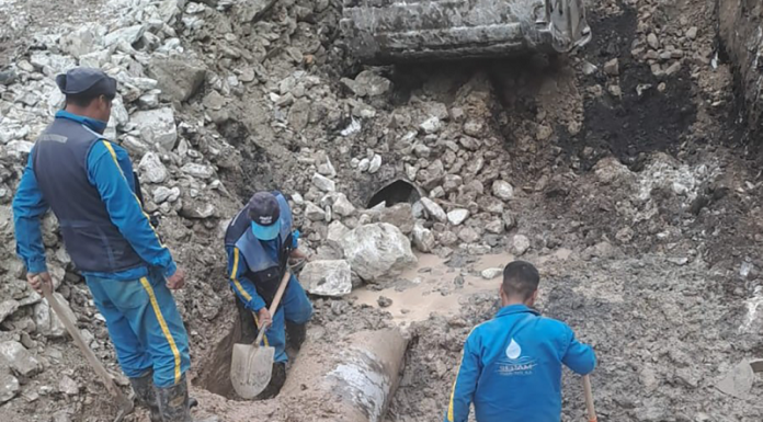 Ahora por 10 días: Otra vez empresa china deja sin agua potable a Huancayo