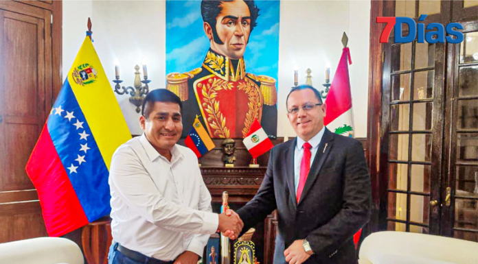 Piden que Comisión del Congreso cite a Zósimo Cárdenas por invitación a Maduro