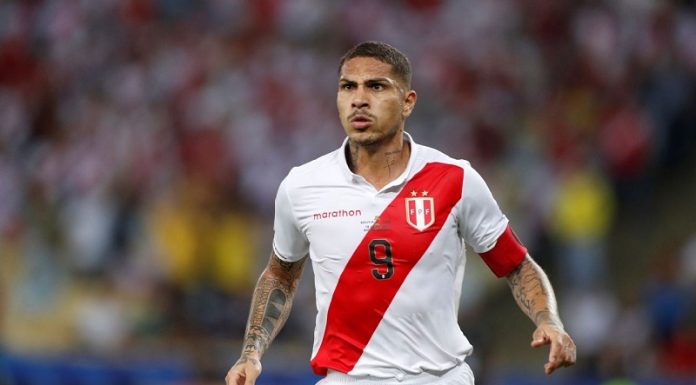 Paolo Guerrero jugará la Liga 1 en César Vallejo