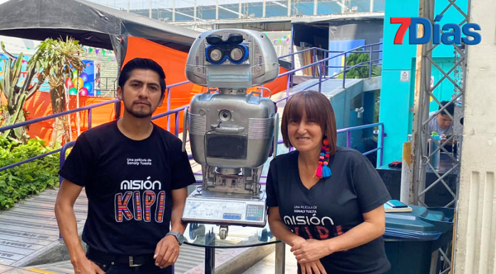 Sonaly Tuesta y “Kipi”, el primer robot con inteligencia rural, llegan a Huancayo