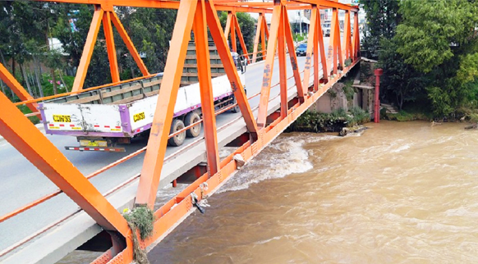 Inspeccionan puente Breña y aseguran que no corre riesgo