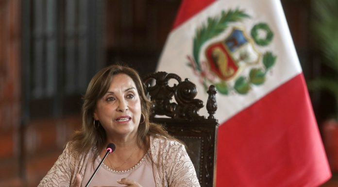 Congreso rechaza admitir a debate mociones de vacancia presidencial