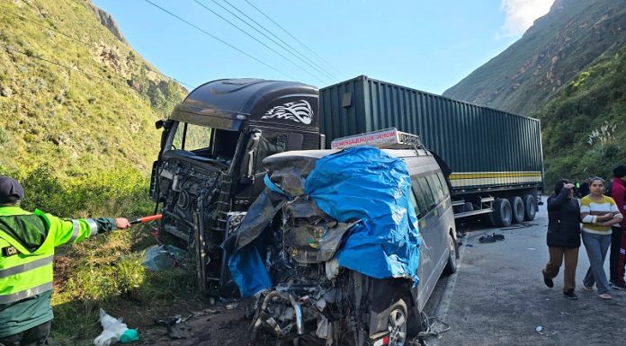 A 11 se eleva el número de fallecidos por accidente en Pasco
