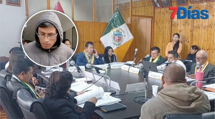 Concejo Municipal ahora sí suspende a detenido regidor Luis López