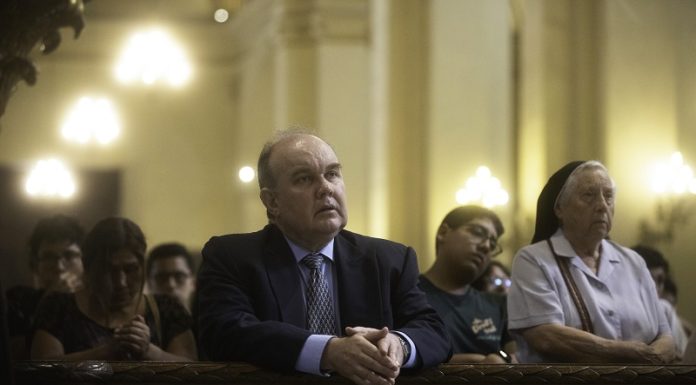 ONPE declara procedente kit de revocatoria contra alcalde de Lima