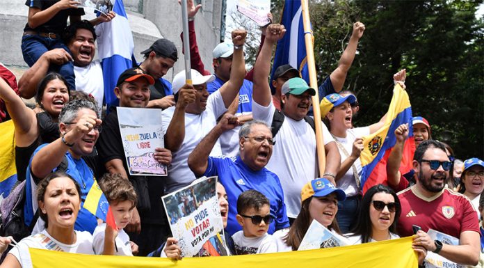 Cancillería: diplomáticos venezolanos acreditados en Perú deberán abandonar el país