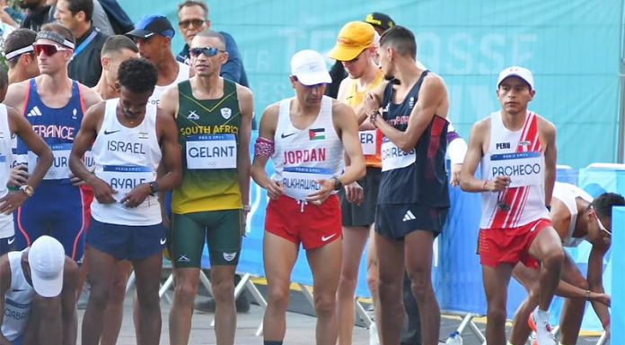 ¡Una pena! Cristhian Pacheco no pudo terminar la maratón de París 2024