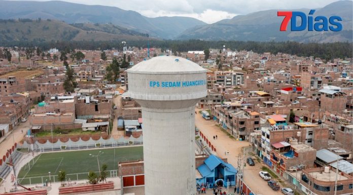 Reservorio elevado recién inaugurado no funciona y vecinos padecen de agua