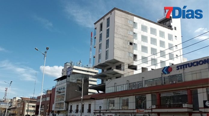 Multan con 115 mil a Arnoldo Mallma y sus hermanos por edificio en el centro de Huancayo