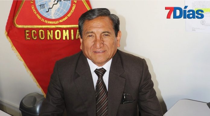 Piden vacancia del decano de la facultad de Economía de la UNCP