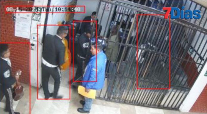 Llevan mariachis a la Procuraduría para festejar cumpleaños en horario laboral