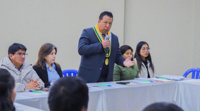Alcalde de El Tambo culpa a gestiones anteriores por grave problema de basura en su distrito
