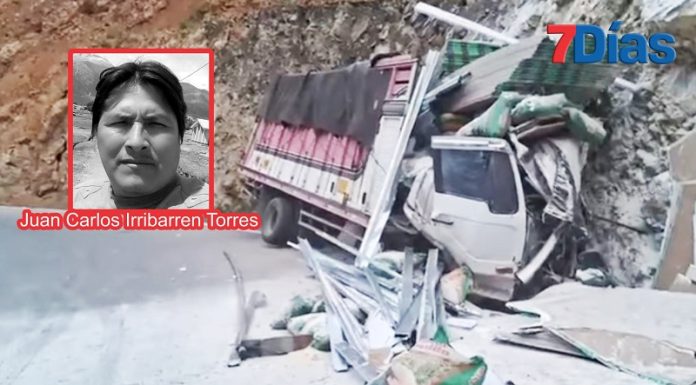 Chofer fallece aplastado en la cabina de su camión que chocó contra el cerro