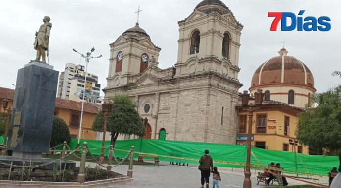 Grave daño en la Catedral obliga el uso del «arenado» para limpiar pintura acrílica
