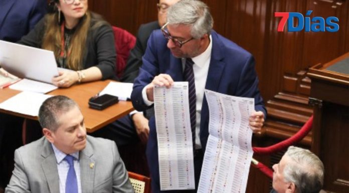 Será kilométrico: Jefe de la ONPE presenta modelo de la cédula de sufragio