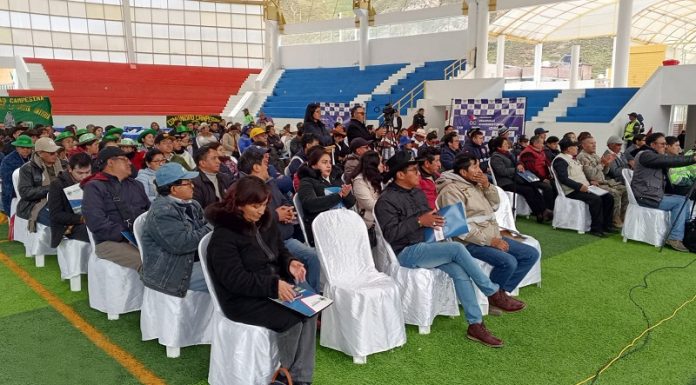 Comunidades de Pasco, Junín y Huancavelica exigen contratar con el Estado