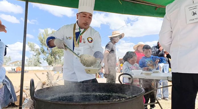 Tres mil platos de caldo de cuy entregan gratis en la Expo Fiya Yauris