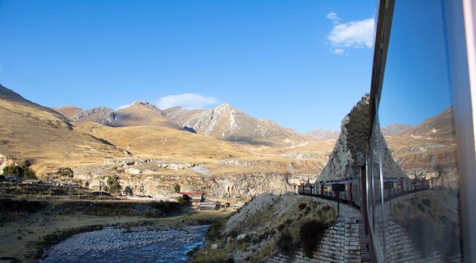 Turistas viajaron 332 kilómetros en tren para legar a Huancayo por feriado largo