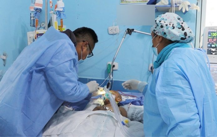 Con tres intervenciones, niña que cayó del puente Chanchas se estabiliza