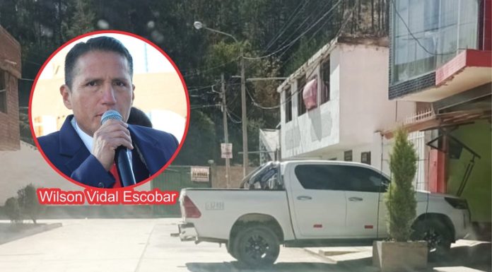 Alcalde hace uso del vehículo municipal «como si fuera suyo»