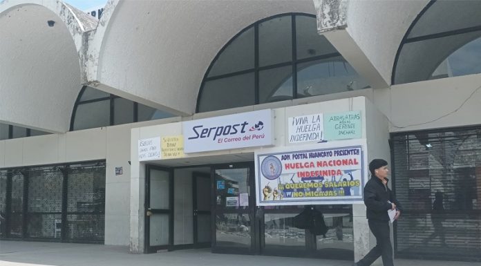 6 mil trámites de paquetes y documentos se paralizan por huelga en Serpost