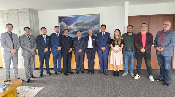 UPLA firma convenio con universidad de Colombia para impulsar proyectos de investigación