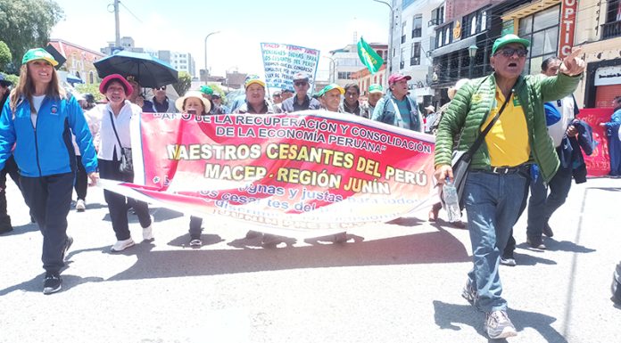 Maestros anuncian huelga si no se publica la ley de ‘pensiones dignas’
