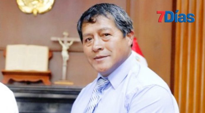 Alcalde de Huertas, Roly Salazar, renuncia para postular al Congreso en 2026