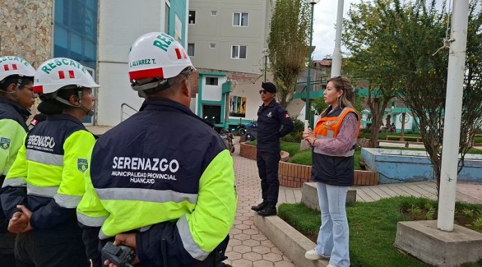 Serenos de Huancayo van en búsqueda de profesora desaparecida hace trece días