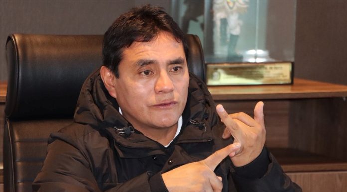 JNE multa con 160 mil soles al gobernador regional de Pasco